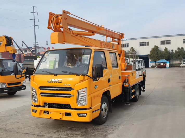 國六江鈴雙排12米高空作業(yè)車(chē)