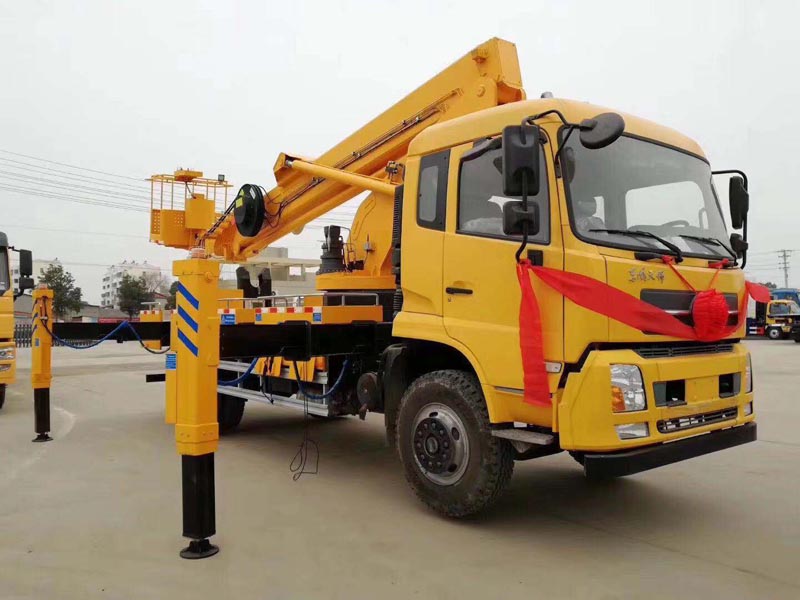 國六東風(fēng)天錦32米高空作業(yè)車(chē)