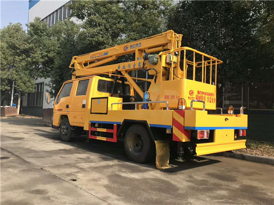 江鈴12米藍牌高空作業(yè)車(chē)，市區暢通無(wú)阻