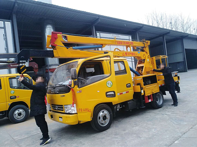 程力東風(fēng)12米高空作業(yè)車(chē)