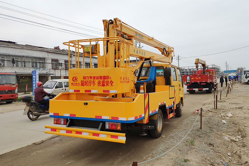 五十鈴高空作業(yè)車(chē)