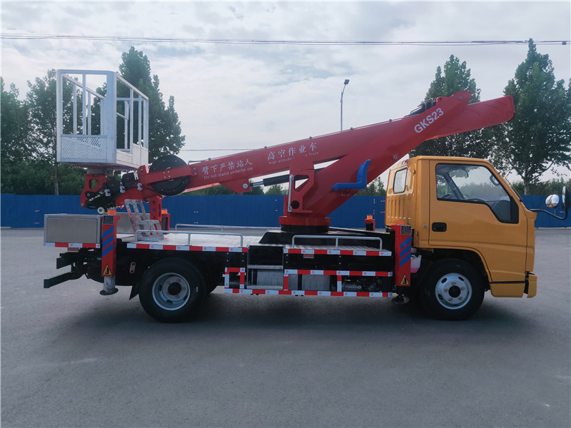 國六23米藍牌直臂高空作業(yè)車(chē)介紹