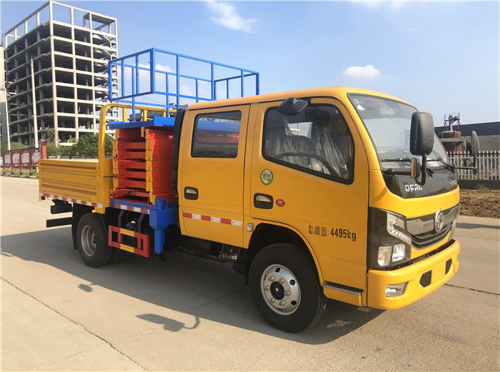 東風(fēng)多利卡雙排10米垂直升降平臺車(chē)