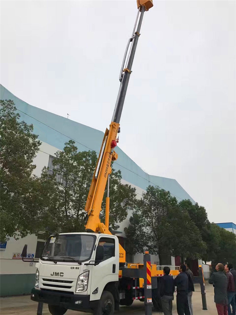 國六江鈴18-25米伸縮臂高空作業(yè)車(chē)