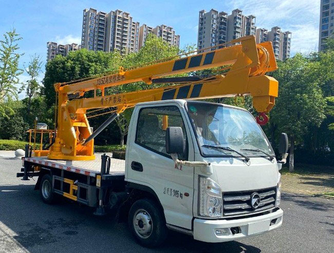 13.5米凱馬藍牌汽油高空作業(yè)車(chē)