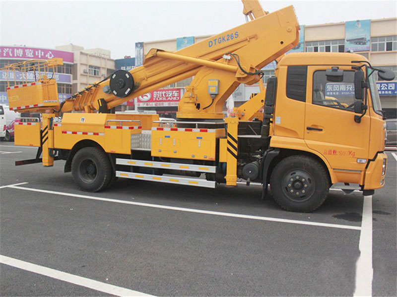 天錦26米伸縮臂高空車(chē)