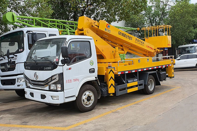 國六多利卡18米直臂高空作業(yè)車(chē)