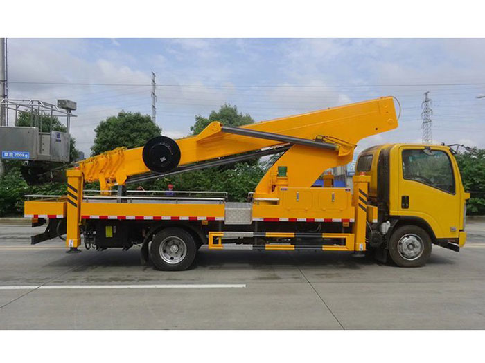 24米折臂高空作業(yè)車(chē)-路燈維修-橋梁維護-廣告安裝專(zhuān)用車(chē)