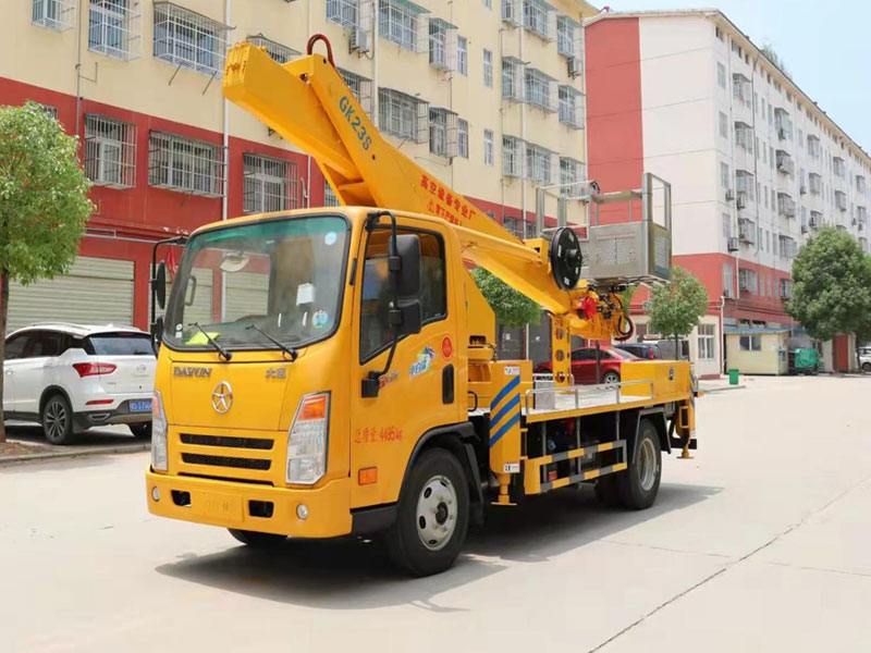 程力牌 CL5040JGK6DT 型高空作業(yè)車(chē)