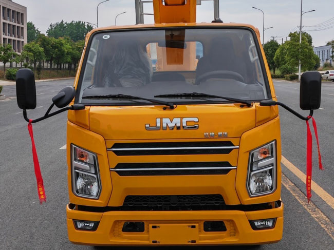 藍牌江鈴順達23米高空作業(yè)車(chē)送往浙江義烏交車(chē)