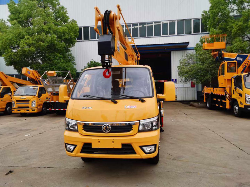 東風(fēng)途逸13米藍牌折臂高空作業(yè)車(chē)